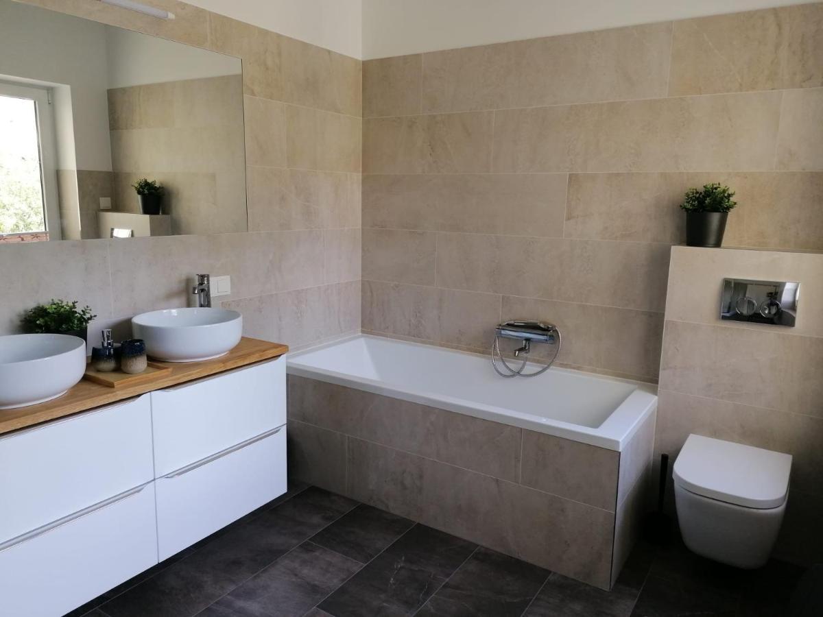 Townhouse Altstadt Wismar Upper Apartment Mit Zwei Terrassen Εξωτερικό φωτογραφία
